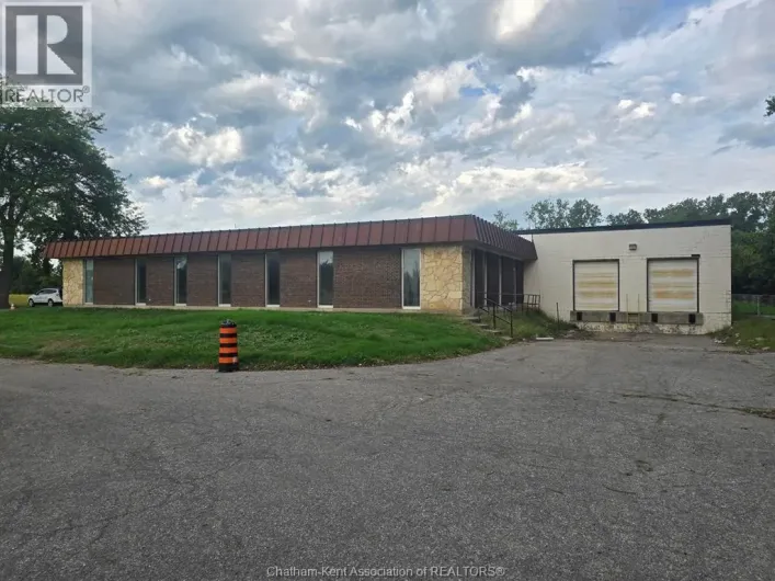 585 RIVERVIEW DRIVE, Chatham
