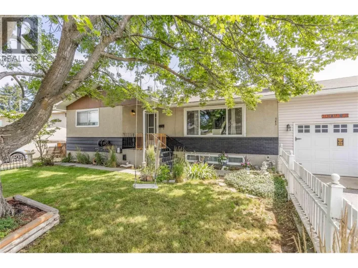 585 Rutland Road S, Kelowna