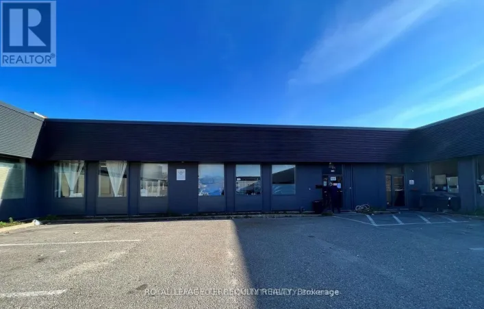 585 TRETHEWEY DRIVE, Toronto
