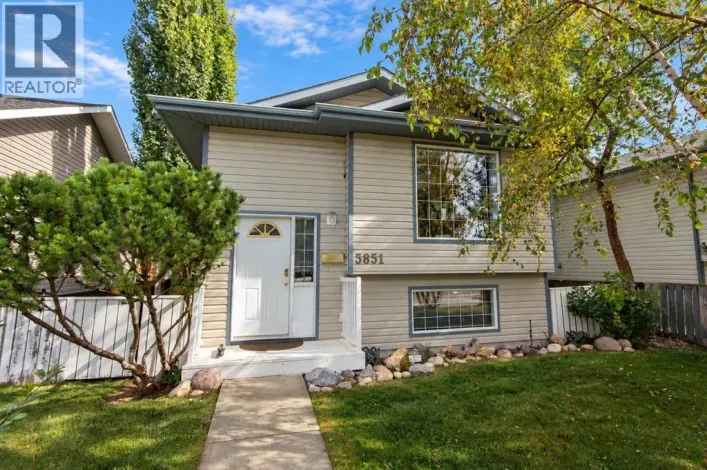 5851 58 Avenue, Red Deer