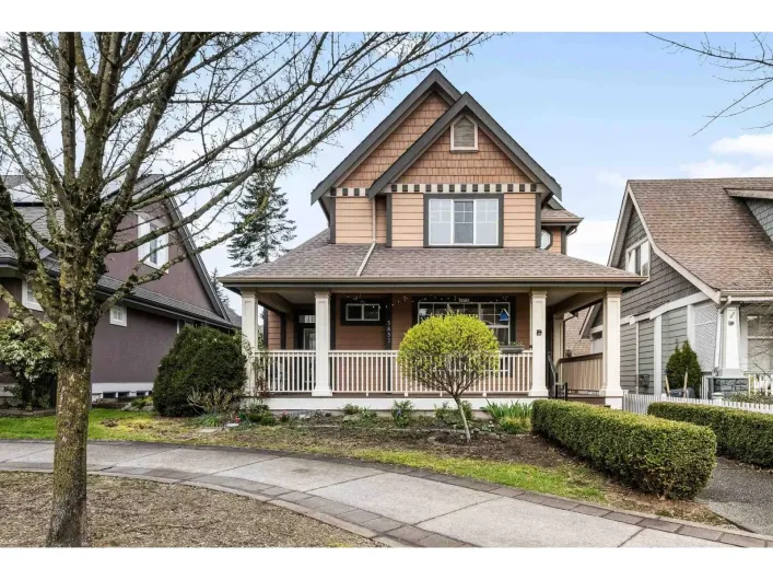 5853 GARRISON BOULEVARD|Garrison Crossing, Chilliwack