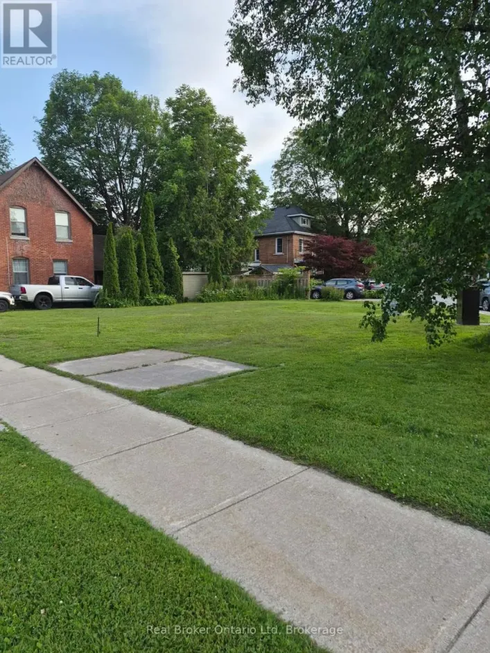 586 & 590 2ND AVENUE E, Owen Sound