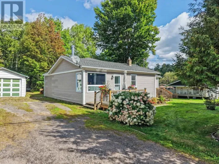 586 DERLAND ROAD, East Ferris