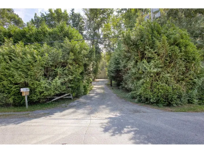 5860 256 STREET, Langley