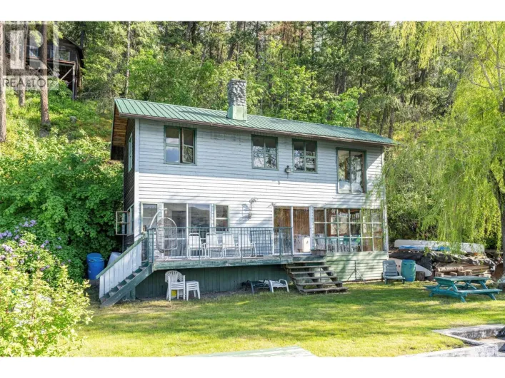 5867 Cosens Bay Road, Coldstream