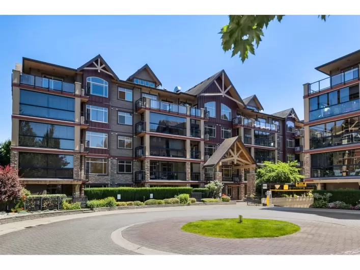 587 8288 207A STREET, Langley