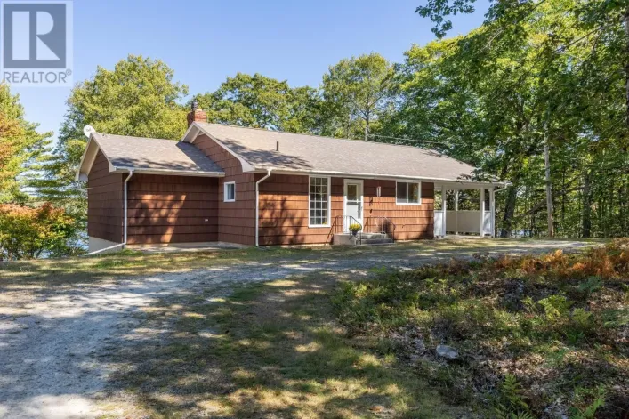 587 Highway 203, Carleton