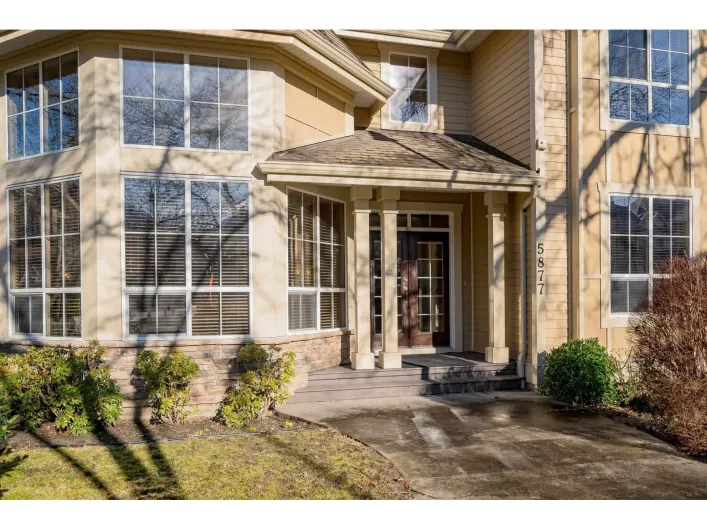 5877 GARRISON BOULEVARD|Garrison Crossing, Chilliwack