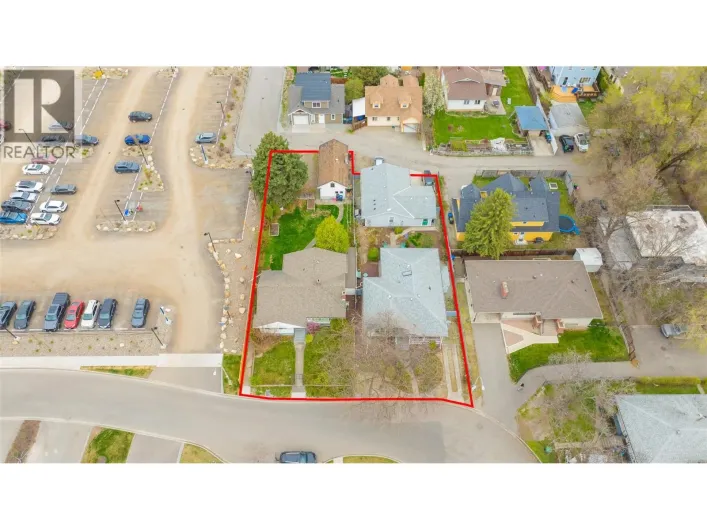 588/598 Royal Avenue, Kelowna