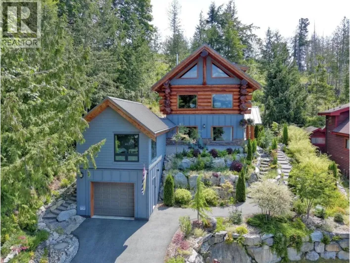 5895 SKOOKUMCHUK ROAD, Sechelt