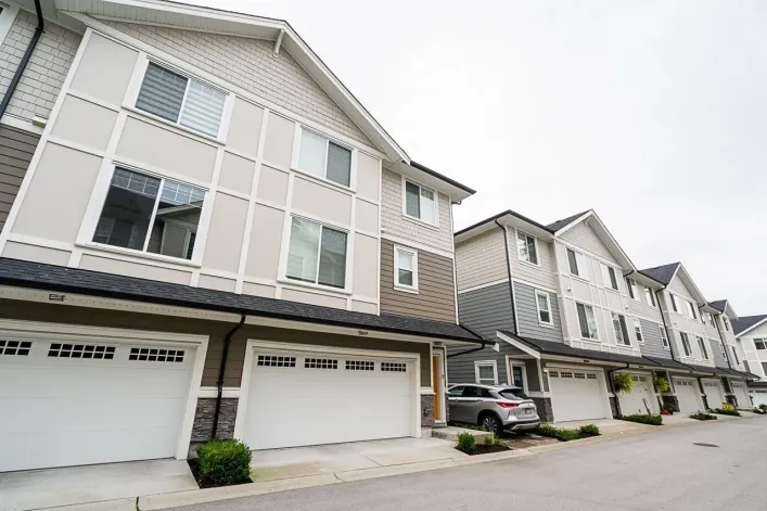 59 19501 74 AVENUE, Surrey