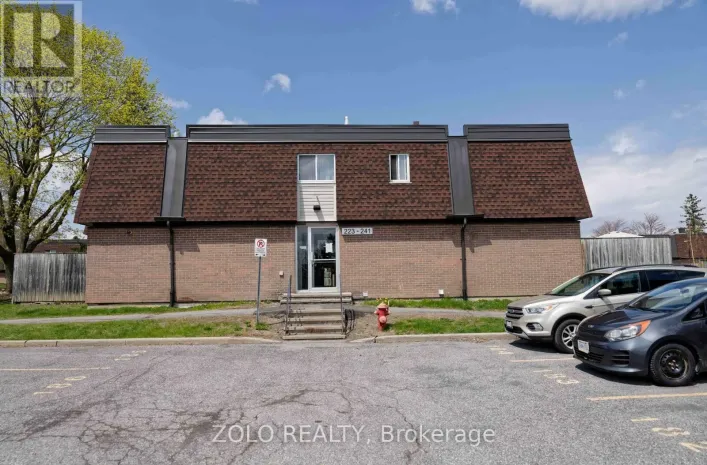59 - 241 RIDGEPARK PRIVATE, Ottawa