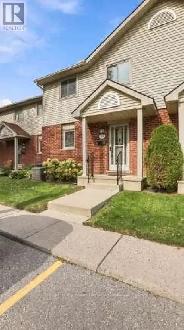 59 - 511 ADMIRAL DRIVE, London East
