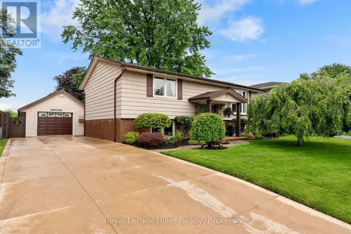 59 BRIARHILL DRIVE, Stratford