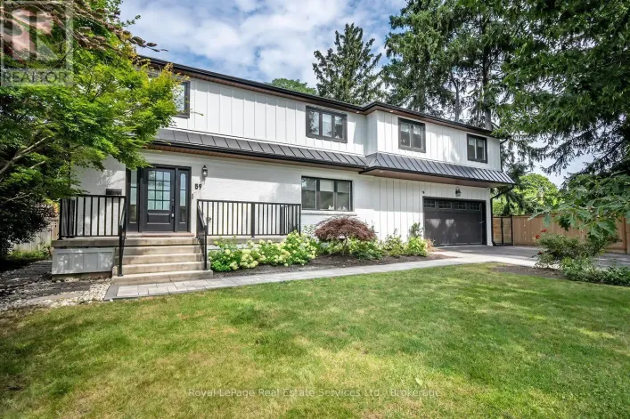 59 FAIRWOOD PLACE E, Burlington