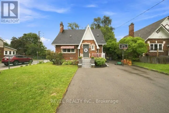 59 LYONS AVENUE, Brantford