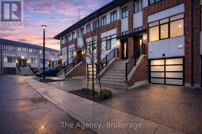 59 MARKLE CRESCENT, Hamilton