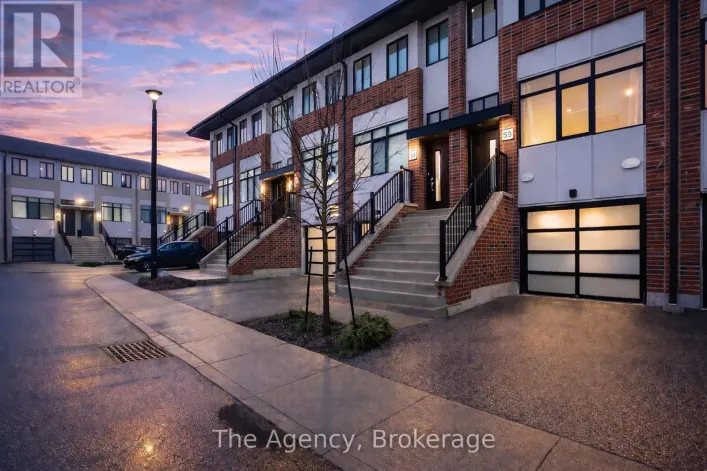 59 MARKLE CRESCENT, Hamilton