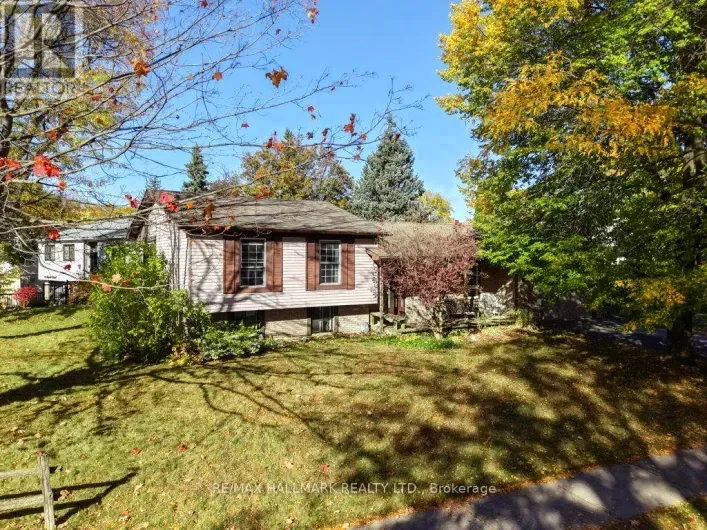 59 MAYVERN CRESCENT, Richmond Hill