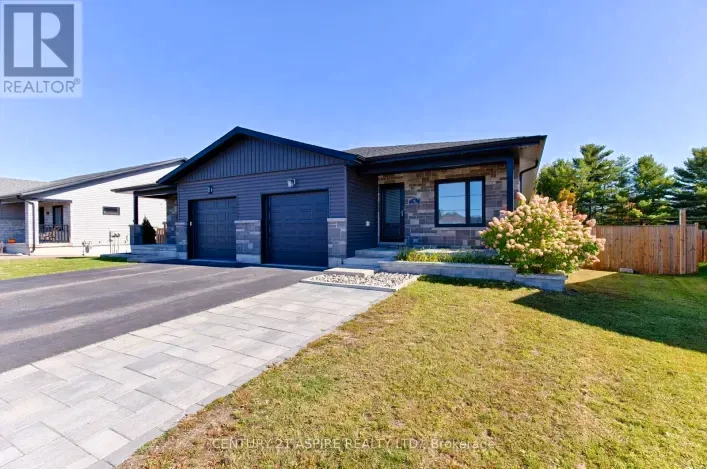 59 NOBLE CRESCENT, Petawawa