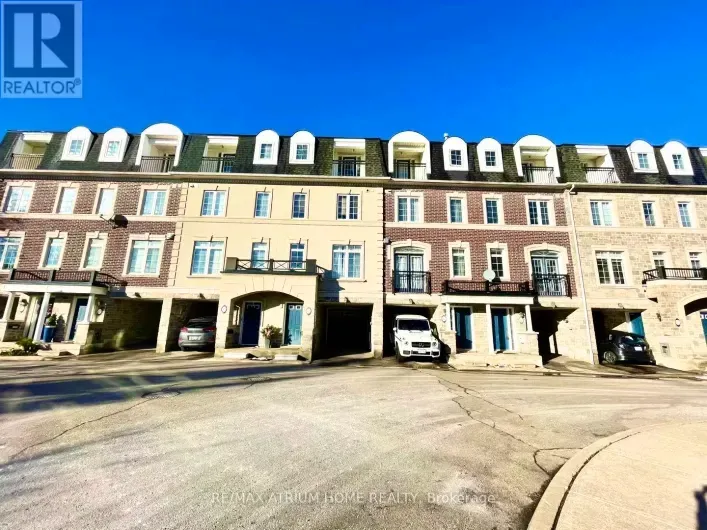 59 ROUTLIFFE LANE, Toronto
