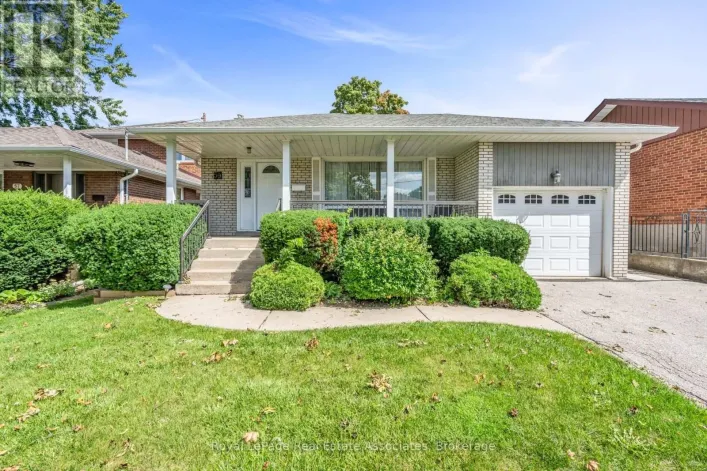 59 STAPLETON DRIVE, Toronto