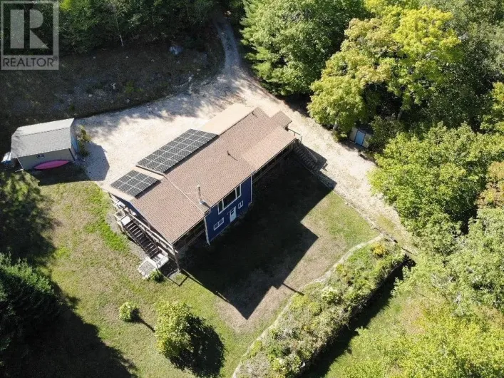 590 Gilberts Lane, Maplewood