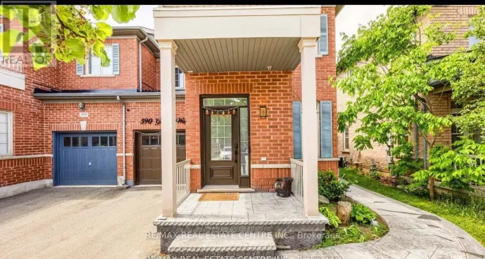 590 GRANT WAY, Milton
