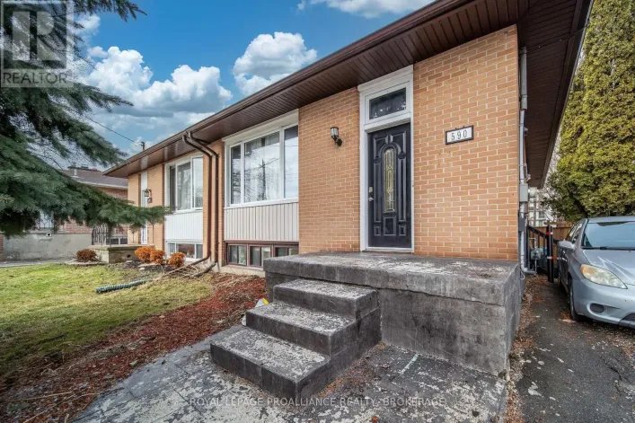 590 MACDONNELL STREET, Kingston