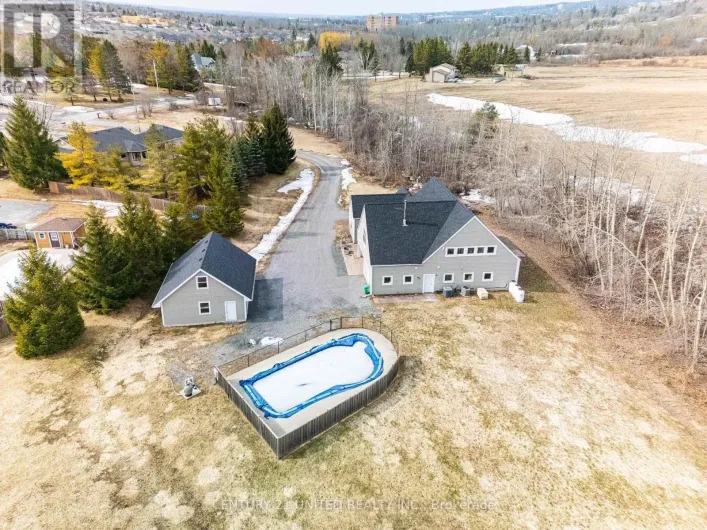 House for sale: 590 MANIECE AVENUE, Peterborough