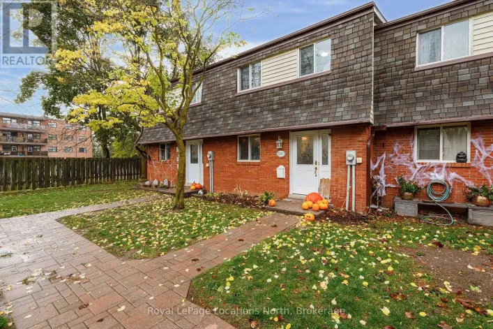 590 TENTH STREET, Collingwood