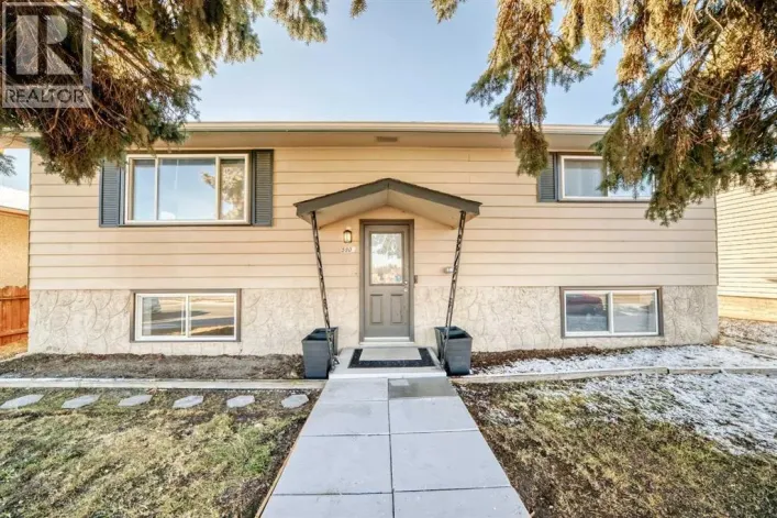 5903 4 Avenue NE, Calgary