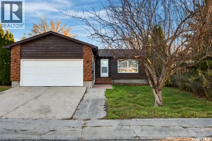 House for sale: 5907 Hague CRESCENT, Regina