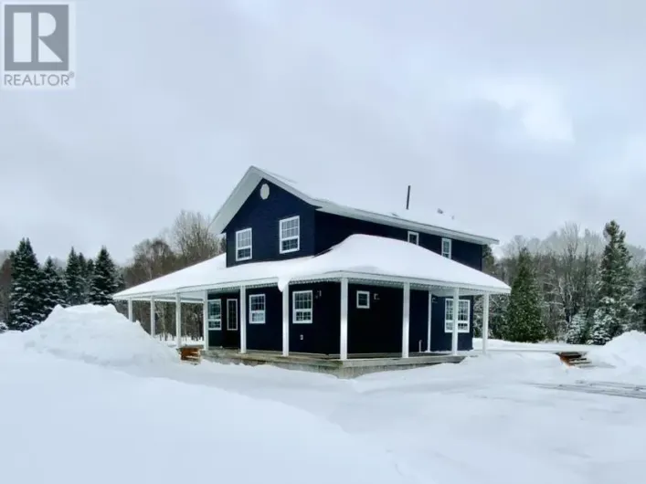 591 Highway 552 E, Goulais River