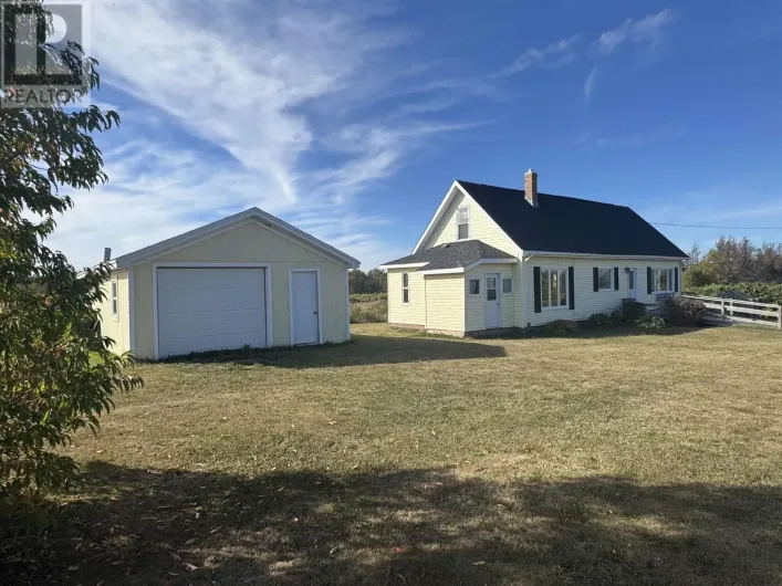 5915 Northside Road, North Lake