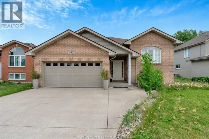 592 BANWELL, Windsor