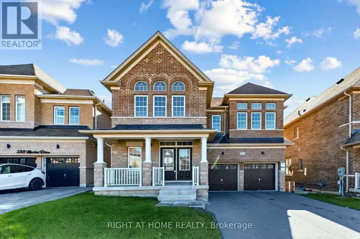 592 MACTIER DRIVE, Vaughan