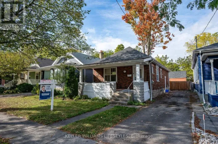 592 ROSEDALE STREET, London East