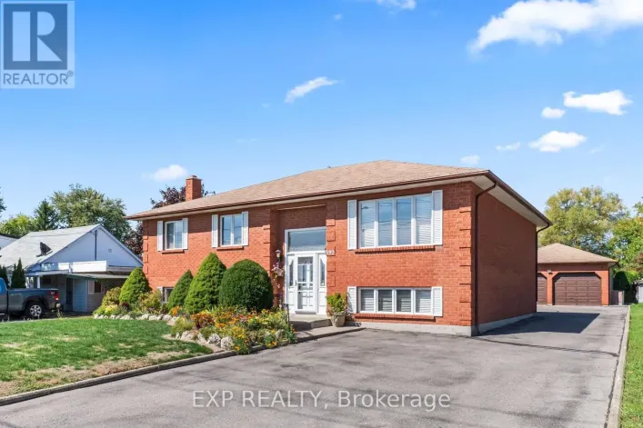 592 TAUNTON ROAD W, Oshawa
