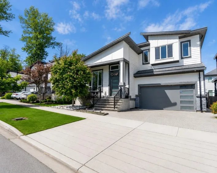 5921 140B STREET, Surrey