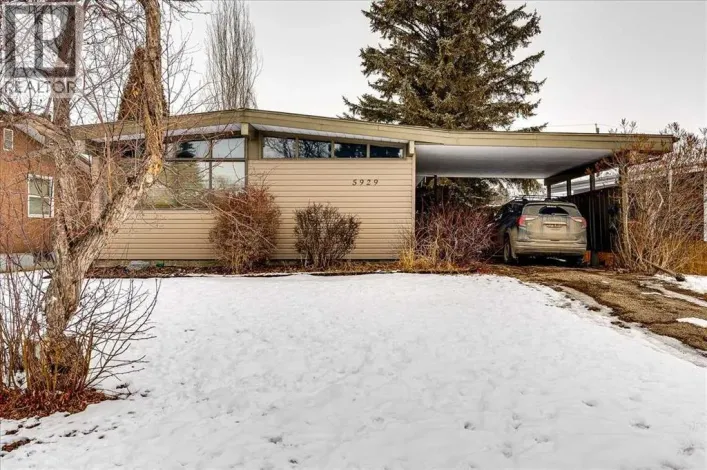 5929 West Park Crescent, Red Deer
