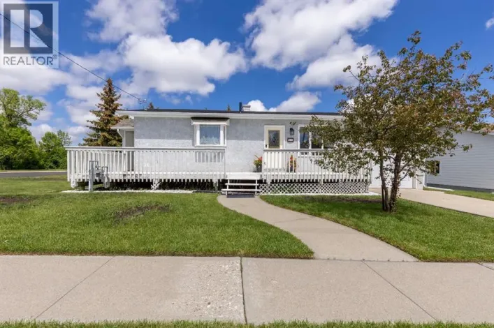593 3 Avenue W, Cardston