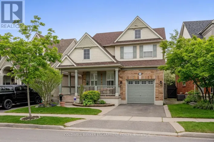 593 CAVERHILL CRESCENT, Milton