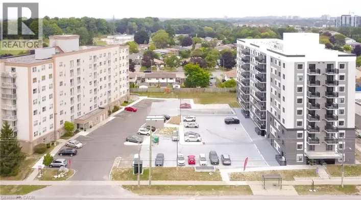 593 STRASBURG Road Unit# 603, Kitchener