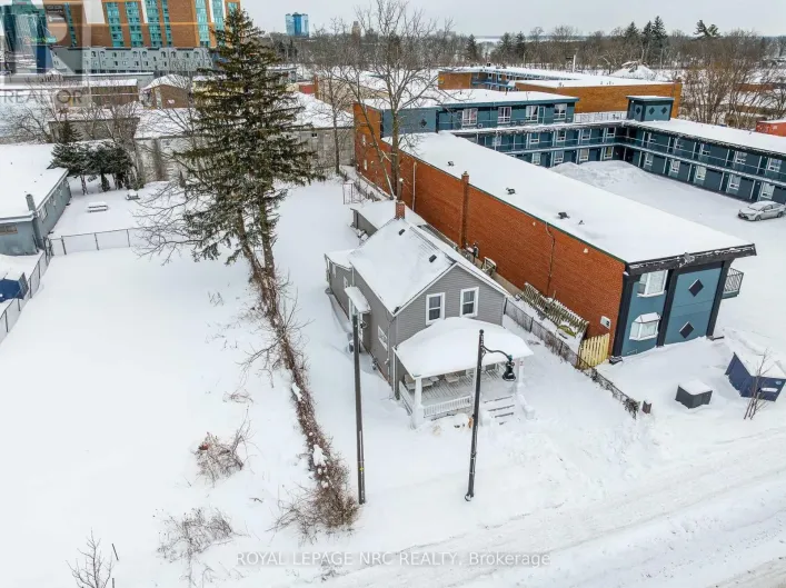 5930 FALLSVIEW AVENUE, Niagara Falls