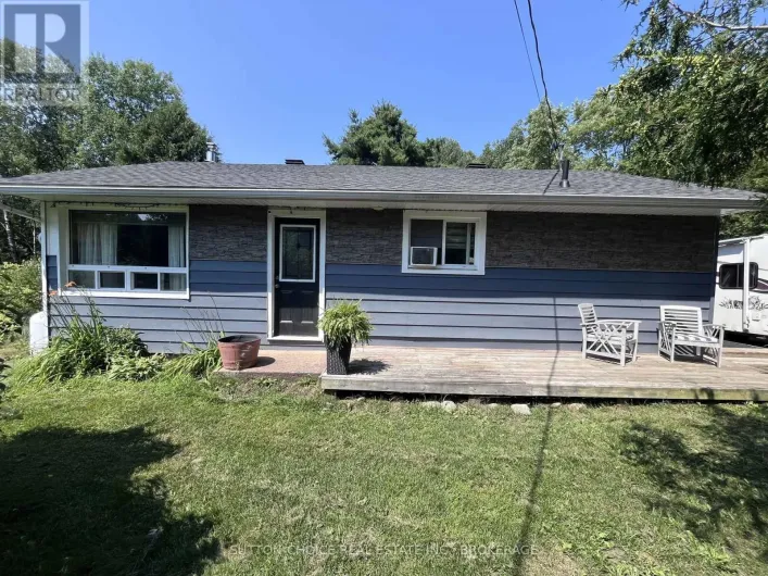 594 DERLAND ROAD, East Ferris
