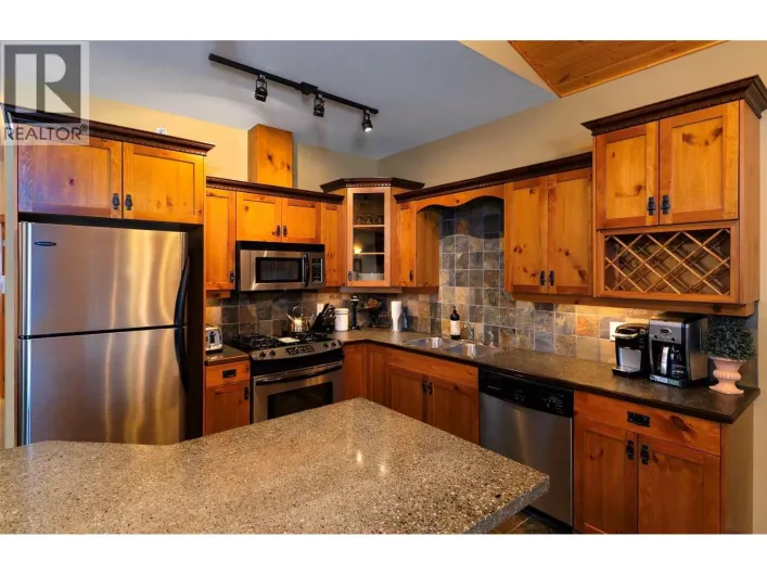 5940 Snowpines Way Unit# 12, Big White