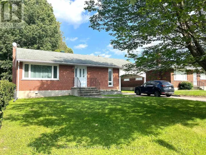 595 CECELIA STREET, Pembroke