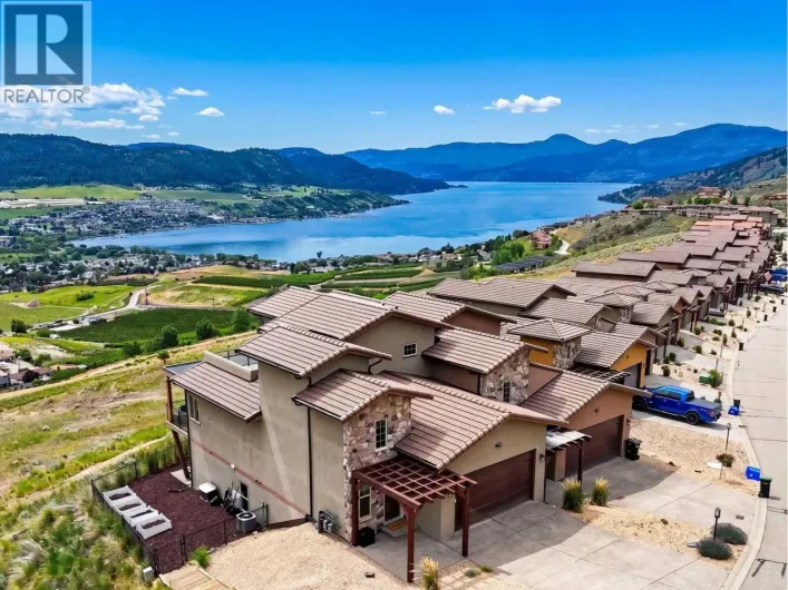 595 Vineyard Way N Unit# 1, Vernon