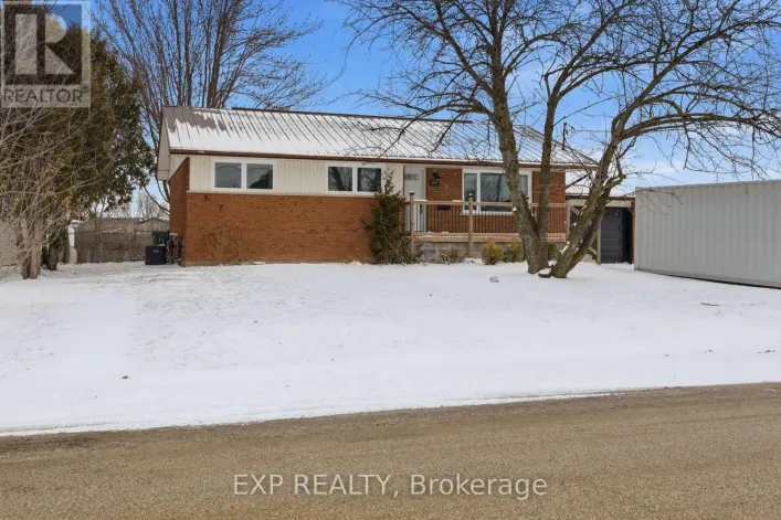 597 GOLD STREET, Warwick